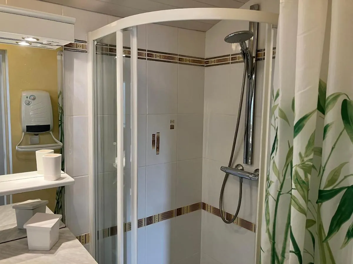 Appartement Studio Independant Roquettes France