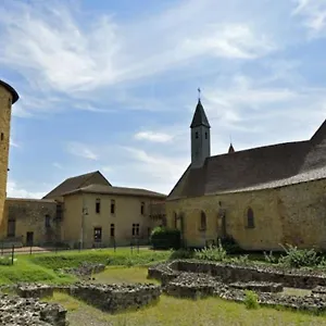 https://le-petit-grenette.hotels-rhonealpes.com